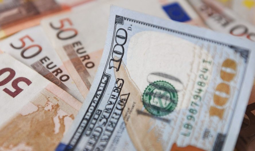 Këmbimi valutor 3 tetor/ Me sa blihen dhe shiten dollari dhe euro